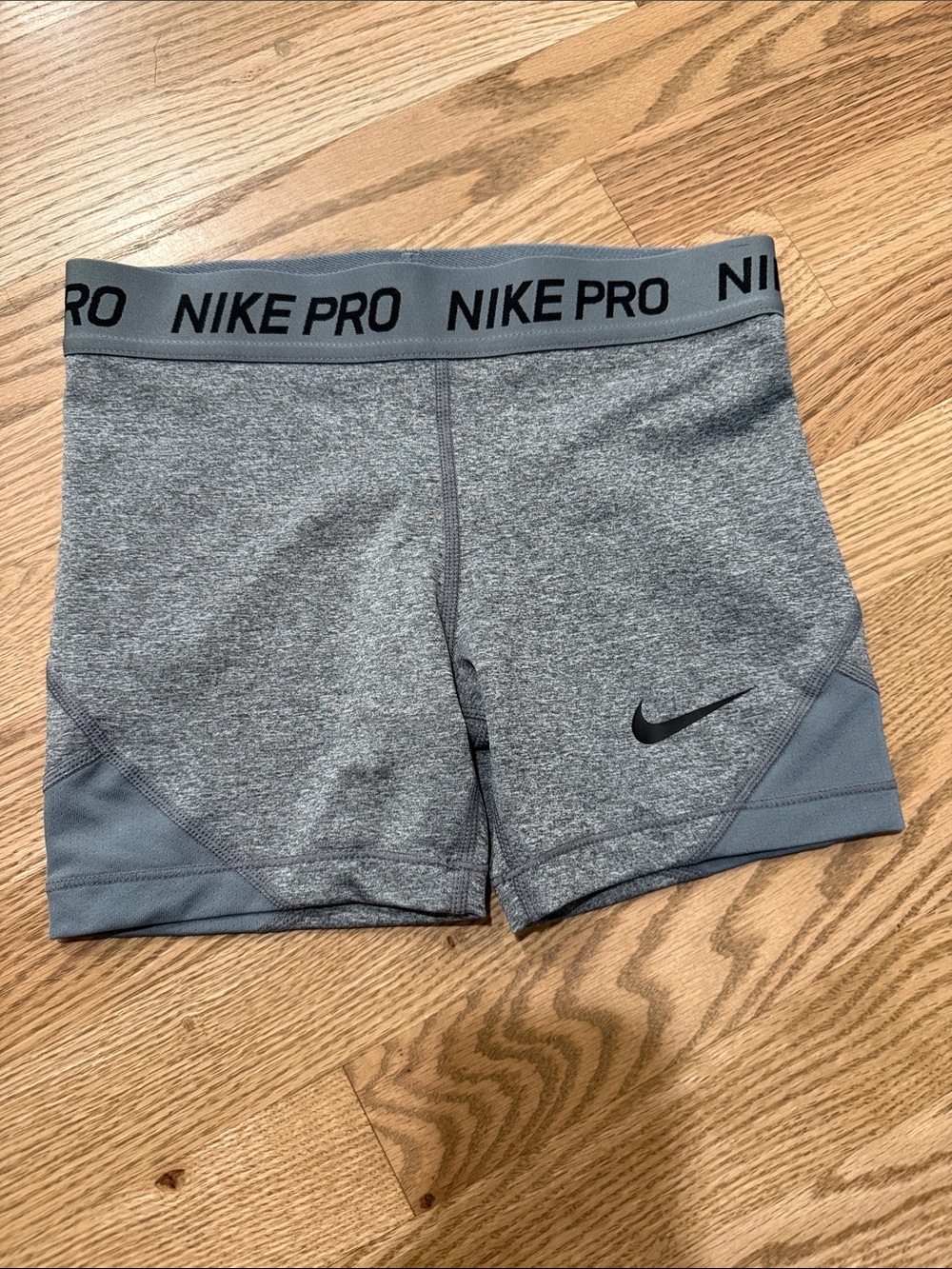 Girls Nike Pro Shorts M
